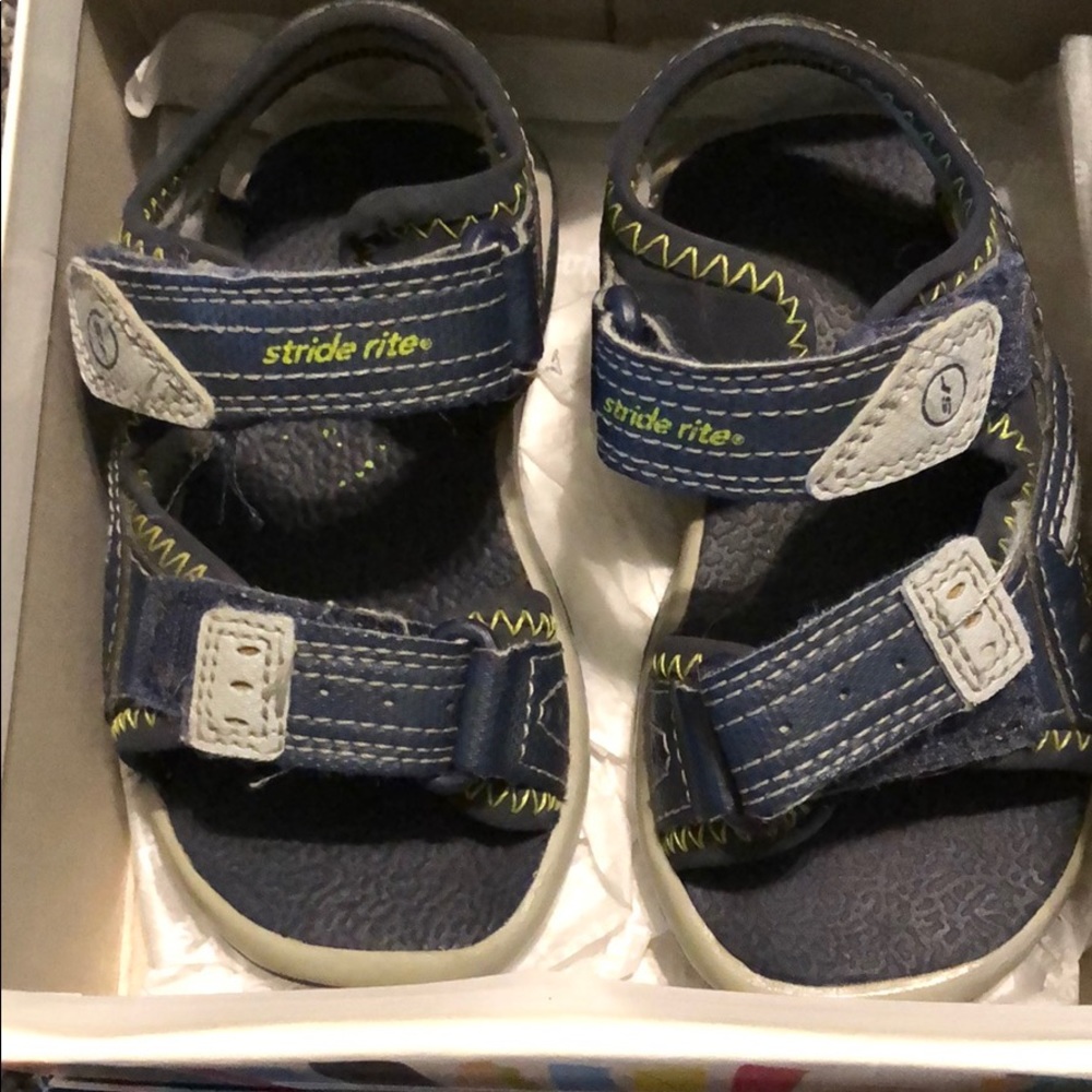 GUC Stride Rite Baby/Toddler water shoes